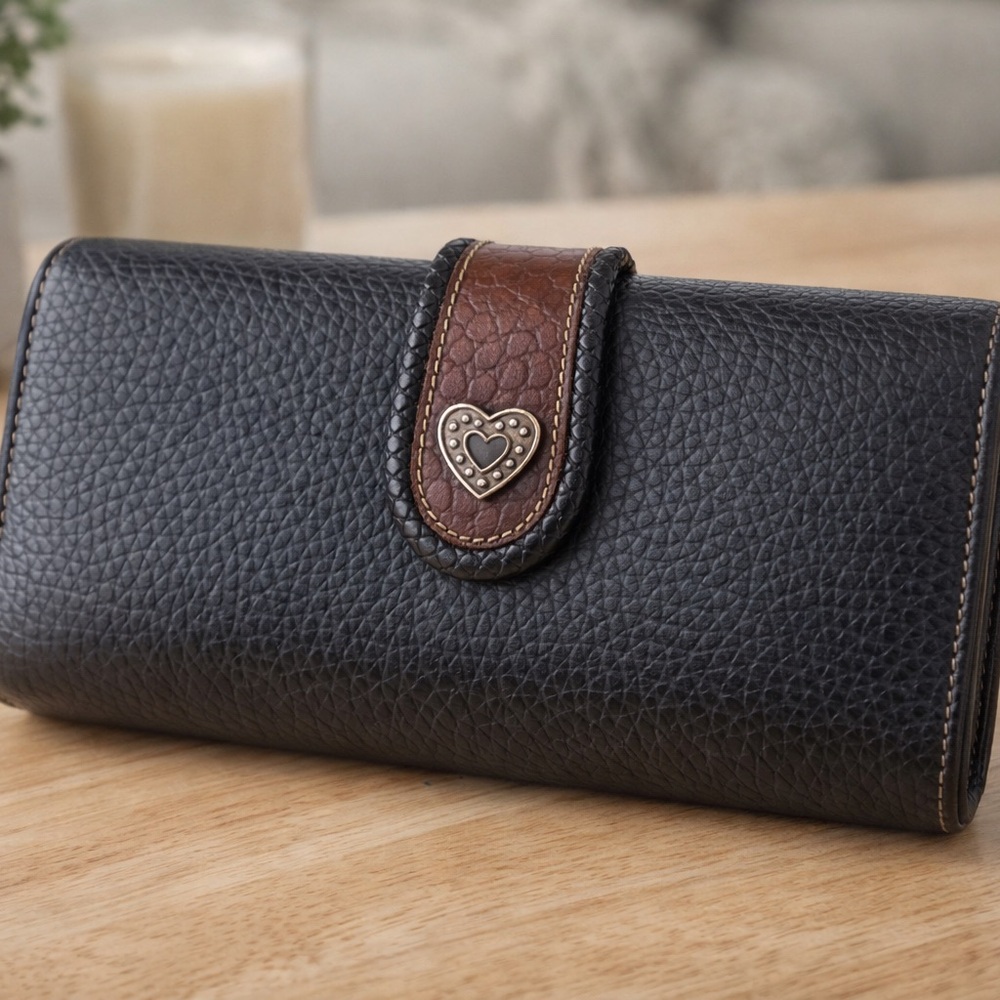 Brighton Black Leather Wallet Organizer Heart Snap ClosureVintage Y2K